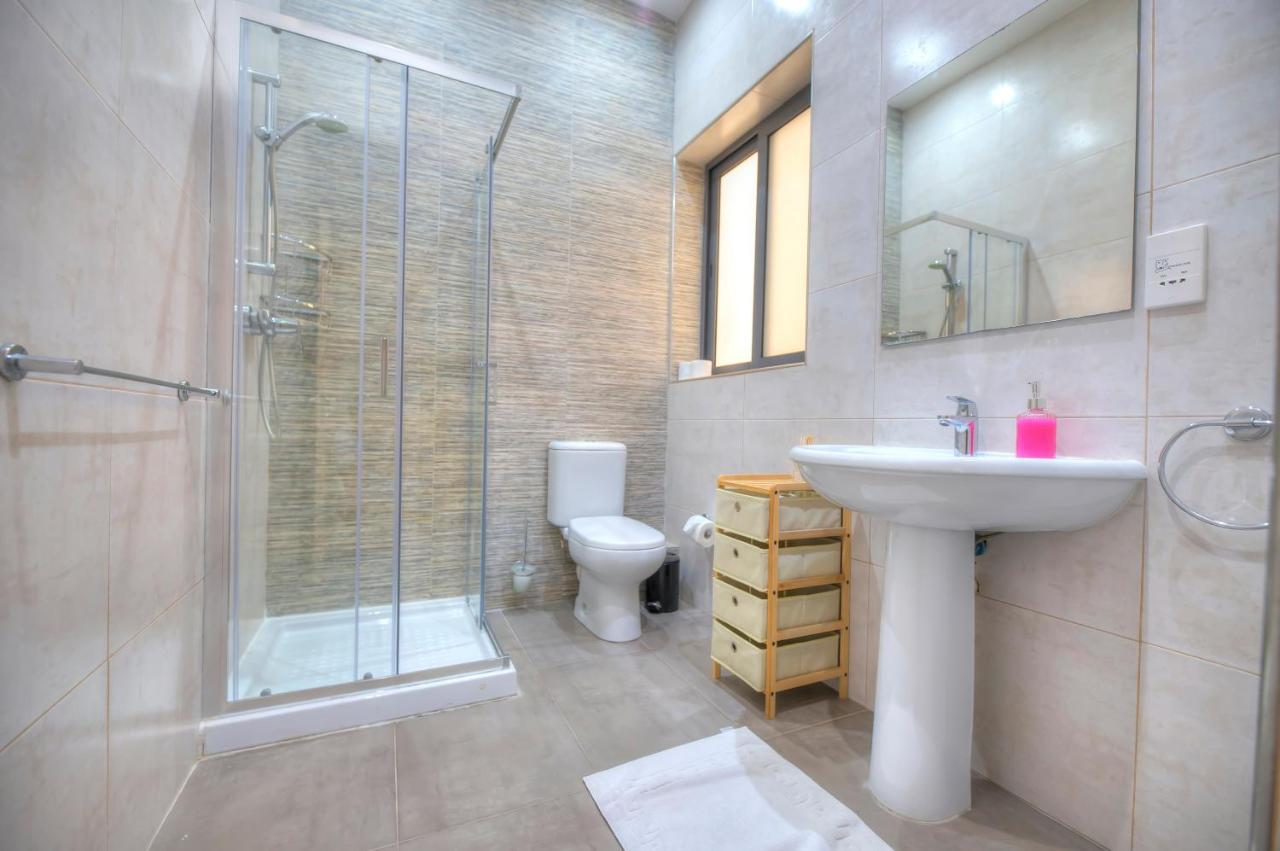Spacious And Beautifully Furnished 3 Bedrooms/3Bathrooms Apartment With 2 Balconies Wvid1-1 Gzira Eksteriør bilde