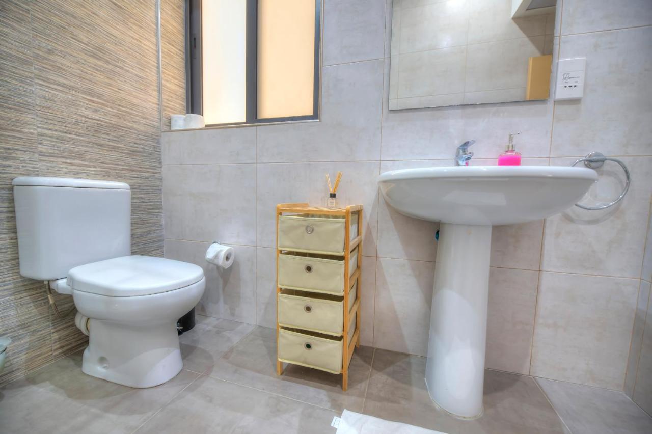 Spacious And Beautifully Furnished 3 Bedrooms/3Bathrooms Apartment With 2 Balconies Wvid1-1 Gzira Eksteriør bilde